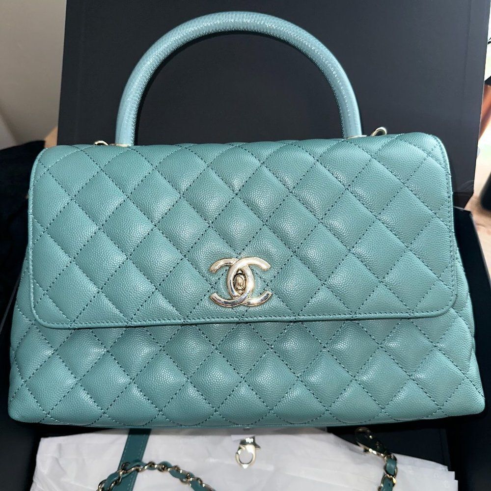Medium Coco Chanel Top Handle Quilted Caviar Light Gold Hardware